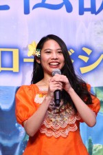 『モアナと伝説の海』監督来日イベントに出席した、屋比久知奈