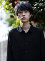 成田凌、桐谷美玲主演の新ドラマに出演決定！ 念願の“美容師役”に「本当にうれしい」