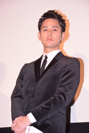 妻夫木聡、『愚行録』初日舞台挨拶に出席