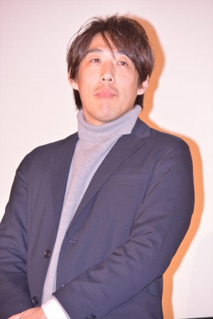 石川慶監督、『愚行録』初日舞台挨拶に出席