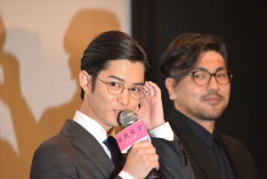 『暗黒女子』完成披露舞台挨拶に出席した、千葉雄大