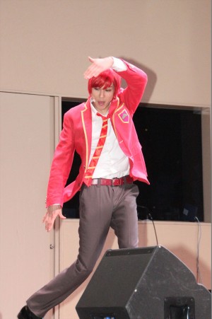 舞台『おそ松さん』劇中歌CDリリース記念イベントに登壇した井澤勇貴（F6おそ松役）