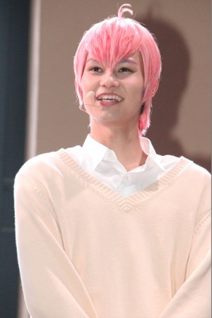 舞台『おそ松さん』劇中歌CDリリース記念イベントに登壇した中山優貴（F6トド松役）