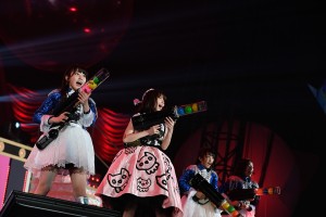 小嶋陽菜卒業ライブ「こじまつり」前夜祭の模様