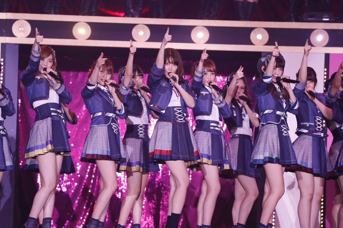 小嶋陽菜卒業ライブ「こじまつり」前夜祭　高橋愛参加でモー娘。楽曲を披露
