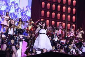 小嶋陽菜卒業ライブ「こじまつり～小嶋陽菜感謝祭～」の様子