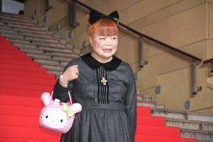 ハローキティデザイナー山口裕子、映画『WE ARE X』完成披露ジャパンプレミアレッドカーペットに登場