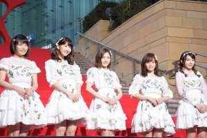 AKB48、映画『WE ARE X』完成披露ジャパンプレミアレッドカーペットに登場