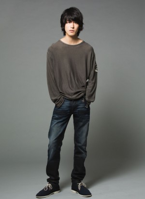 映画『ナミヤ雑貨店の奇蹟』に出演する寛一郎