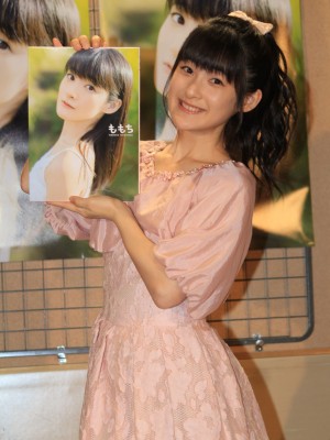  ラスト写真集『ももち』発売会見を行った嗣永桃子