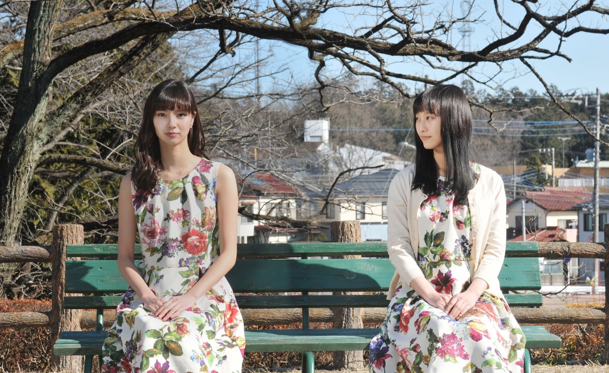 松井玲奈×新川優愛、W主演『めがみさま』公開決定!