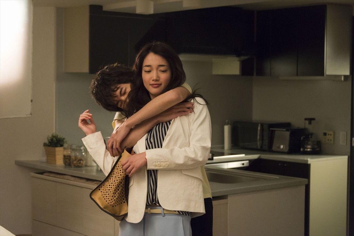 『きみはペット』志尊淳、阿佐ヶ谷姉妹と密着　上裸に首輪の“妄想”写真公開