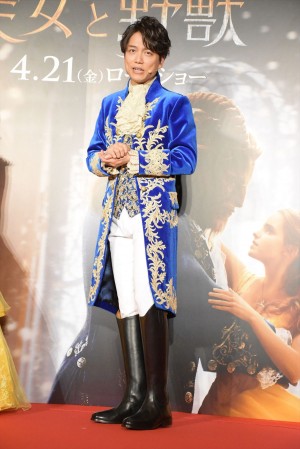 映画『美女と野獣』の日本版デュエットソングお披露目イベントに出席した、山崎育三郎