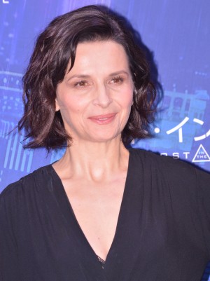 ジュリエット・ビノシュ、映画『ゴースト・イン・ザ・シェル』来日記者会見に出席