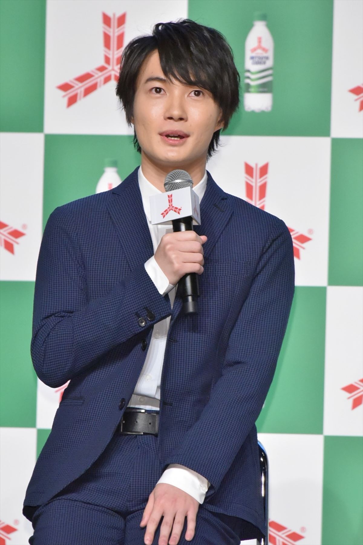 ボブヘアにイメチェンの芳根京子、「毎日楽しくて充実しています」と笑顔がキラリ