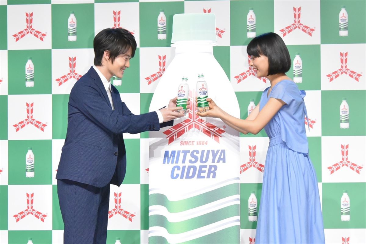 ボブヘアにイメチェンの芳根京子、「毎日楽しくて充実しています」と笑顔がキラリ