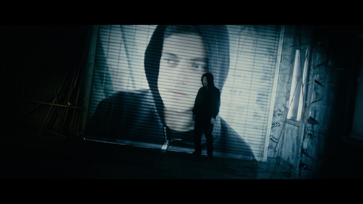 Kダブシャイン書き下ろし『MR. ROBOT』PVが完成！ ハッカーの世界を鋭く切る