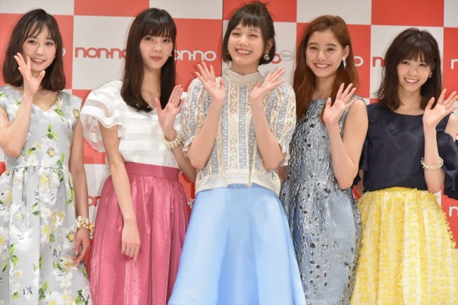 「non‐no（ノンノ）」の創刊45周年イベントに登壇した鈴木友菜、新木優子、本田翼、新川優愛、西野七瀬