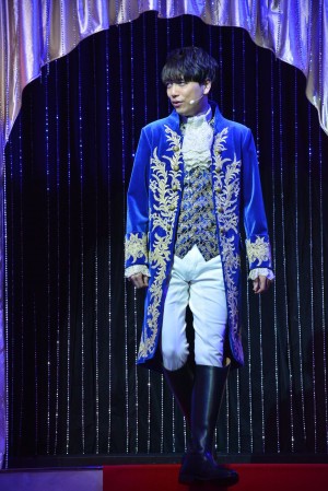 『美女と野獣』来日記者会見に出席した、山崎育三郎