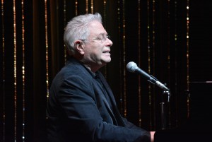 『美女と野獣』来日記者会見に出席した、アラン・メンケン