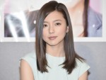 真野恵里菜、『この世にたやすい仕事はない』試写会に出席