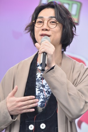 ドラマ『3人のパパ』制作発表イベントに出席した三津谷亮