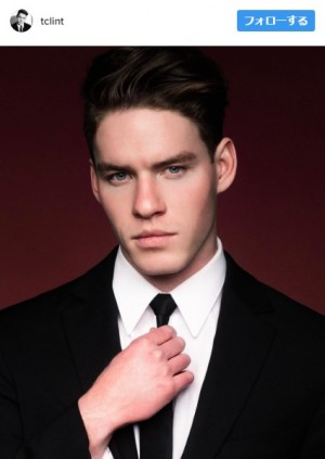 有名モデルエージェンシーと契約したタイラー・クリントン