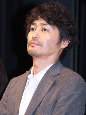 安田顕、『小さな巨人』制作発表に出席