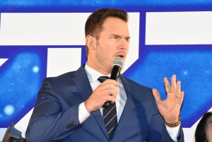 クリス・プラット、『ガーディアンズ・オブ・ギャラクシー：リミックス』ギャラクシー・カーペット・イベントに登場！