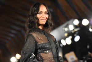 ゾーイ・サルダナ、『ガーディアンズ・オブ・ギャラクシー：リミックス』ギャラクシー・カーペット・イベントに登場！