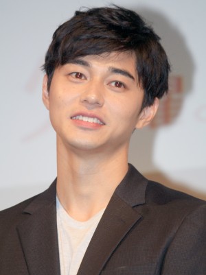 東出昌大、『あなたのことはそれほど』舞台挨拶に登場