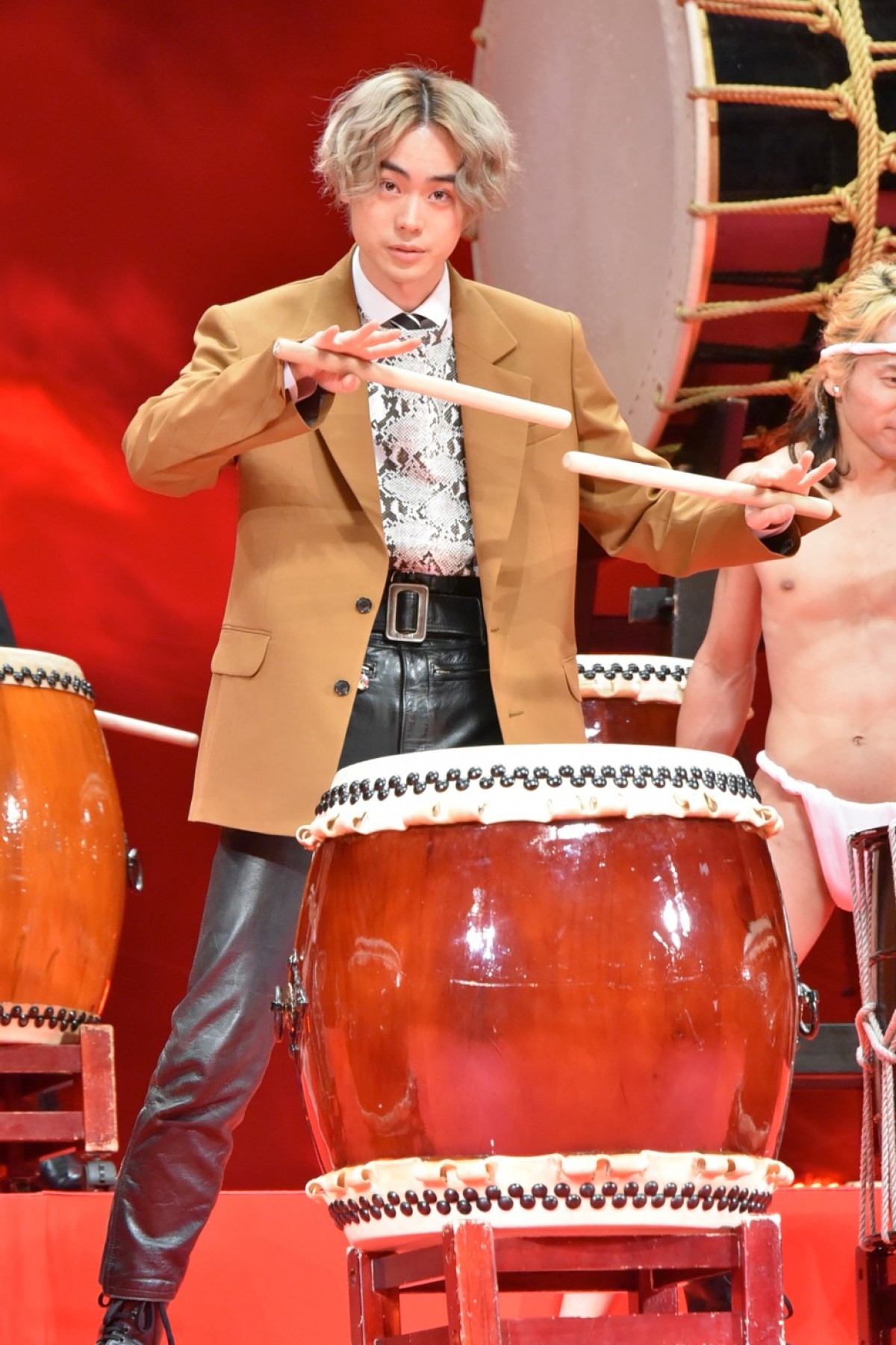 菅田将暉、フンドシ太鼓シーンで“熱い友情”育む　『帝一の國』豪華舞台あいさつ
