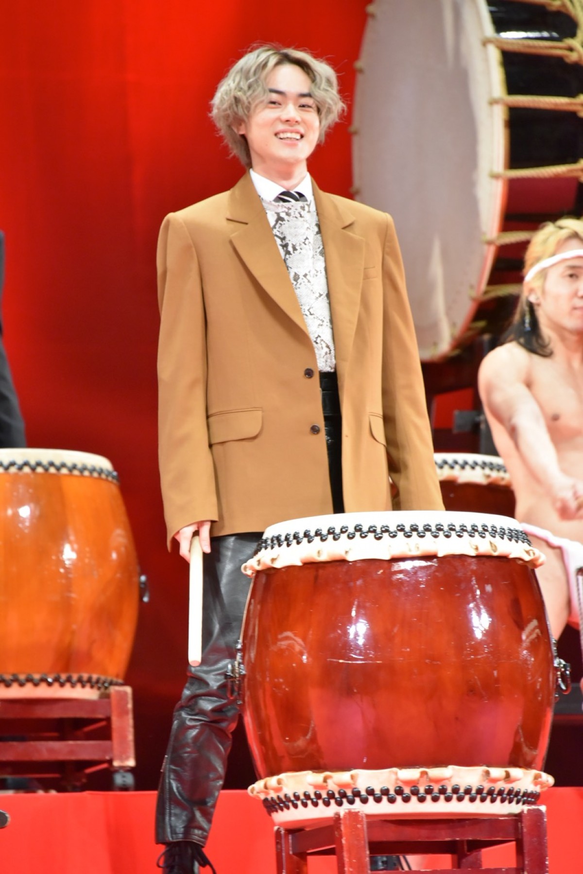菅田将暉、フンドシ太鼓シーンで“熱い友情”育む　『帝一の國』豪華舞台あいさつ
