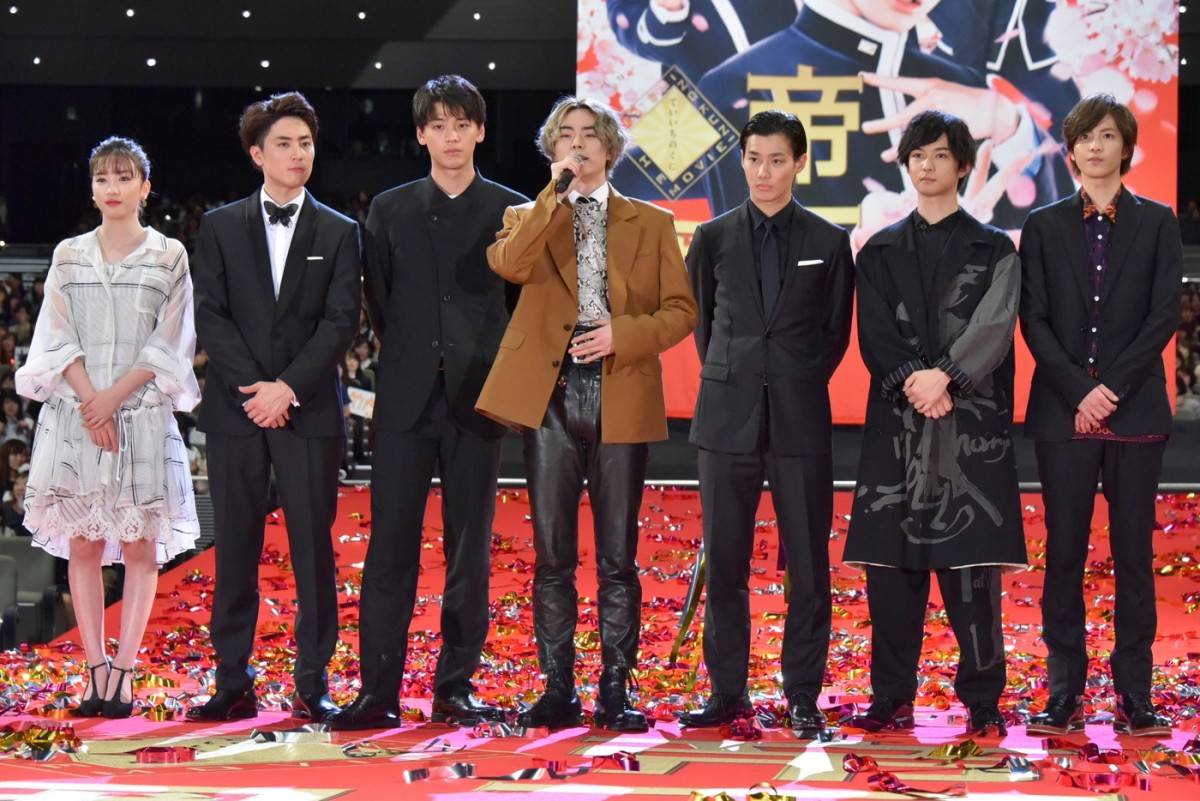 菅田将暉、フンドシ太鼓シーンで“熱い友情”育む　『帝一の國』豪華舞台あいさつ