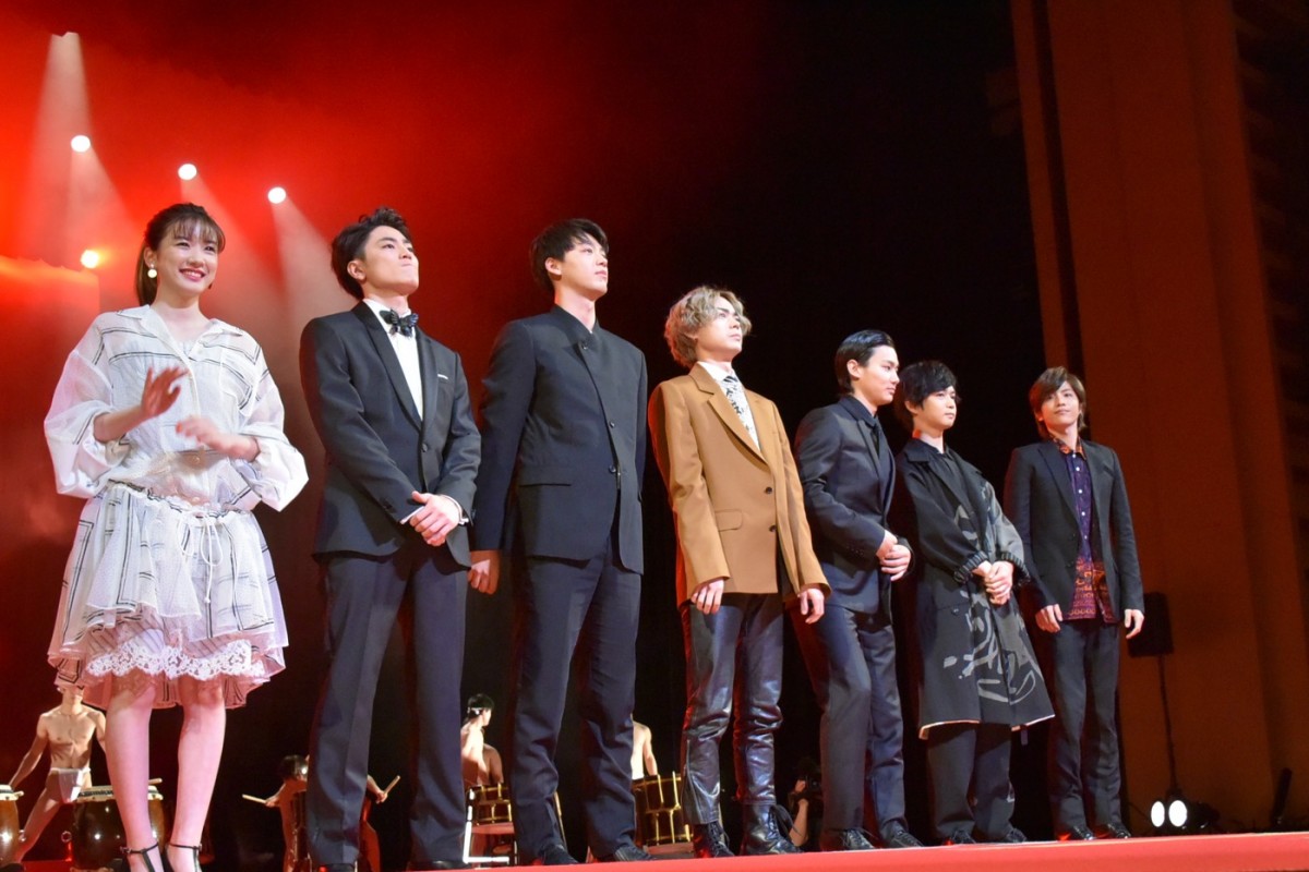 菅田将暉、フンドシ太鼓シーンで“熱い友情”育む　『帝一の國』豪華舞台あいさつ