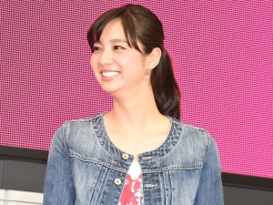 新川優愛、『櫻子さんの足下には死体が埋まっている』制作発表に出席