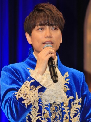 映画『美女と野獣』プレミアム吹替版上映会で名曲を披露した山崎育三郎