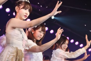 AKB48小嶋陽菜、4月19日に行われた卒業公演の様子