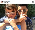 セレーナ・ゴメス＆ザ・ウィークエンド、ラブラブなセルフィー写真公開