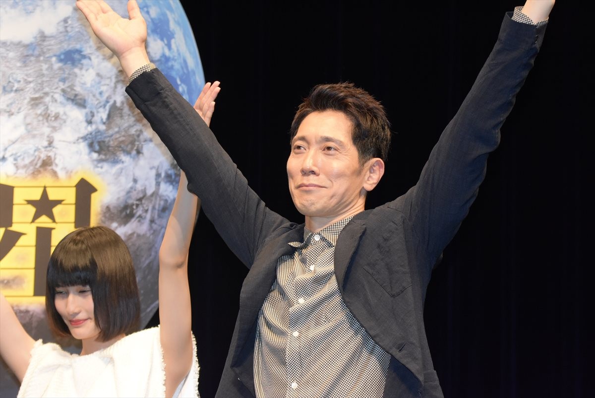 亀梨和也、「プレイボーイなんで」とドヤ顔　父親役リリーとの生活にも期待