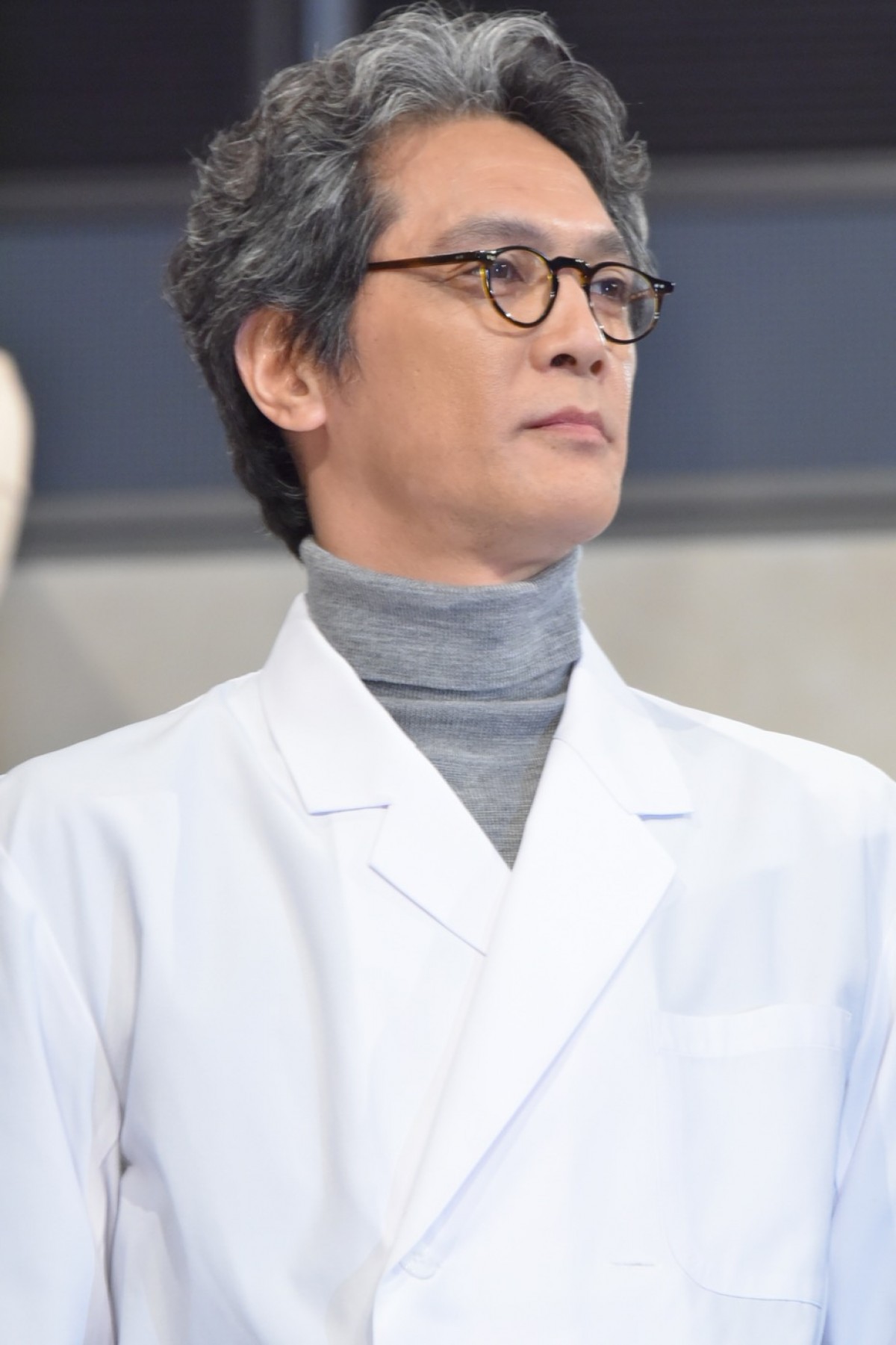 新婚・佐々木希、『ラストコップ』窪田正孝からキス迫られ黄色い悲鳴浴びる