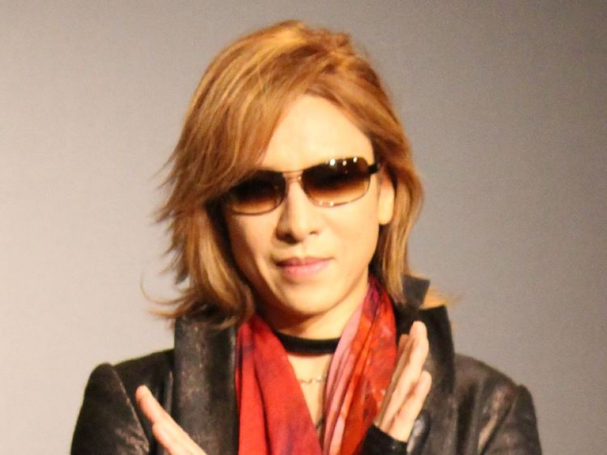 YOSHIKI、手術への不安を吐露「正直少しこわい」