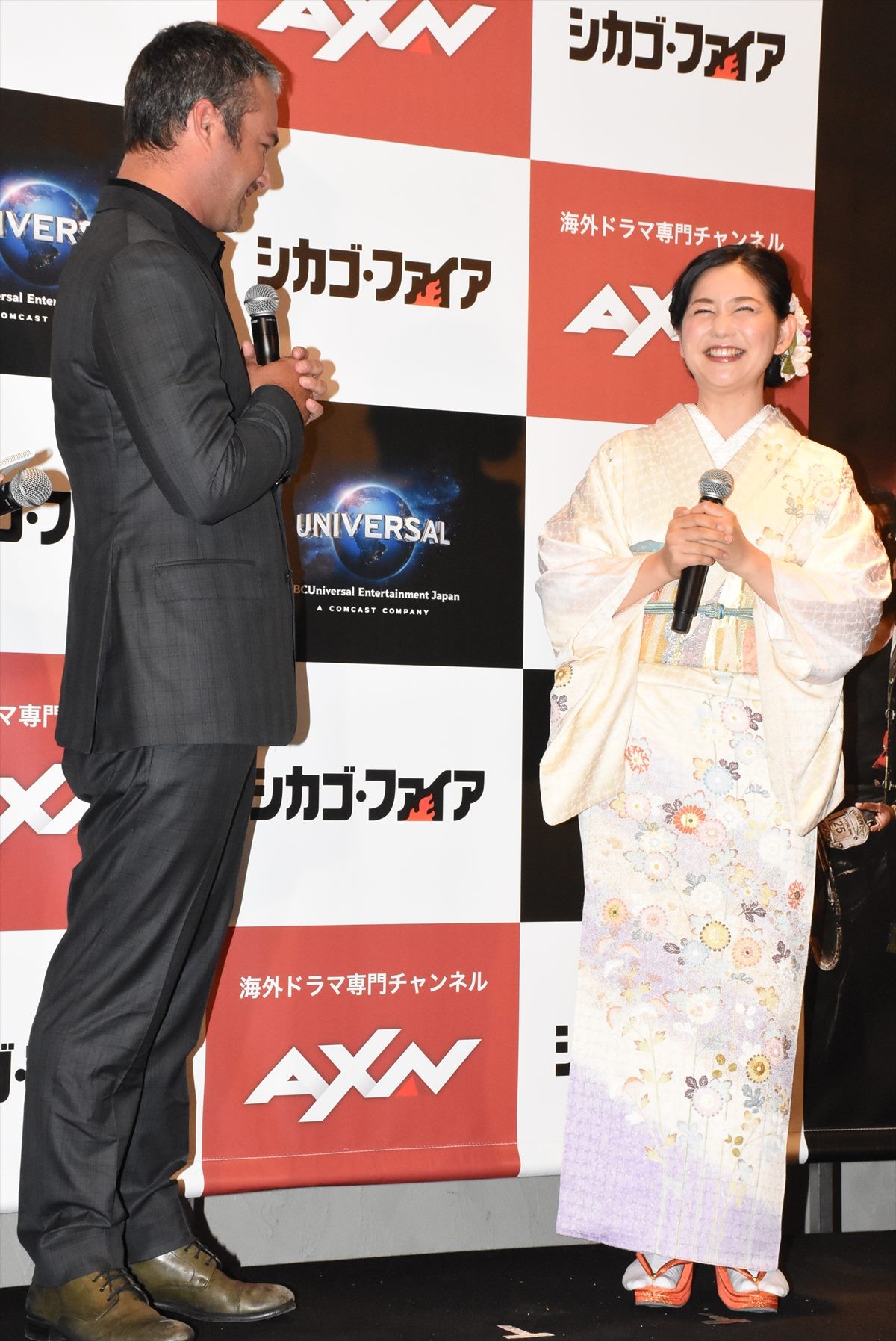 『シカゴ・ファイア』テイラー・キニー来日！日本流おもてなし＆和装の関根麻里を絶賛