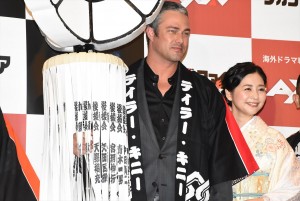 テイラー・キニー、関根麻里、海外ドラマ『シカゴ・ファイア』イベントに出席