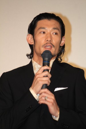 淵上泰史、『ダブルミンツ』完成披露舞台挨拶に登壇