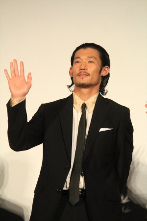 淵上泰史、『ダブルミンツ』完成披露舞台挨拶に登壇