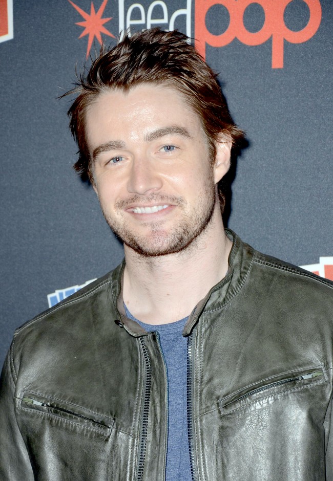 ロバート・バックリー、Robert Buckley、October 14、2012