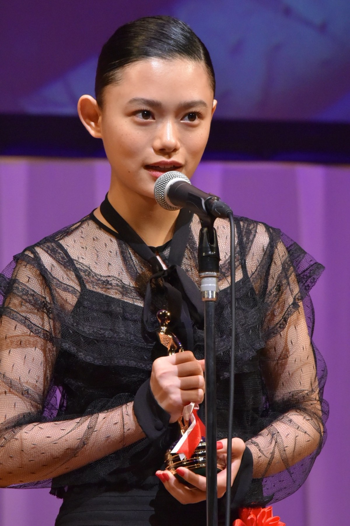 杉咲花、宮沢りえに感謝「本当に救ってもらった」　映画批評家大賞で助演女優賞受賞