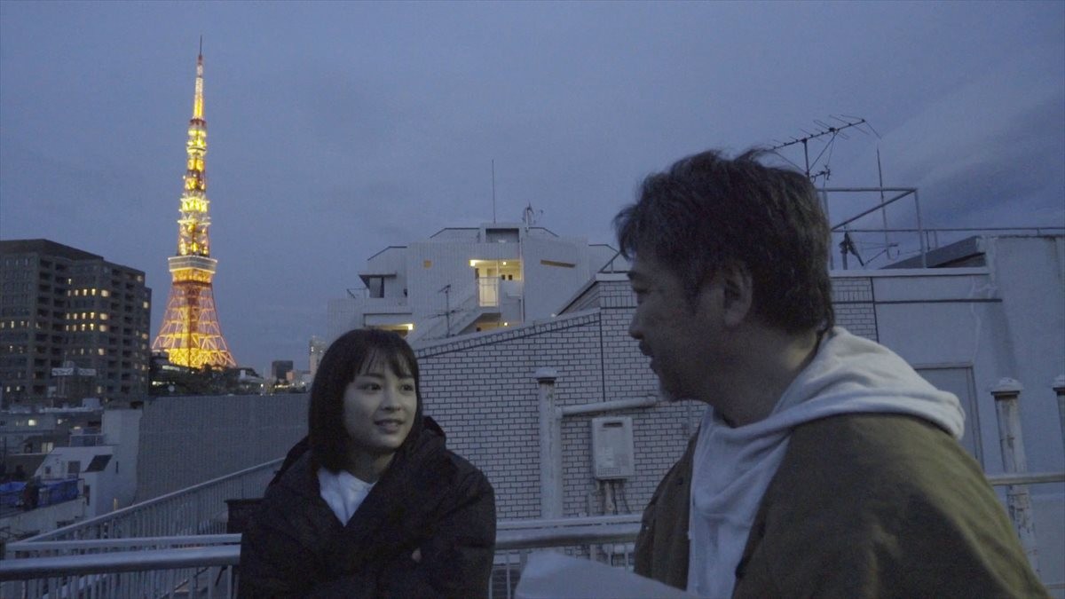 広瀬すず、是枝裕和監督と初のCMタッグ！ 社会人となった等身大の葛藤描く