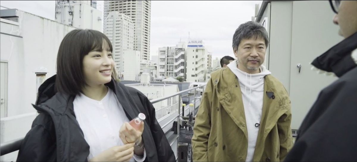 広瀬すず、是枝裕和監督と初のCMタッグ！ 社会人となった等身大の葛藤描く